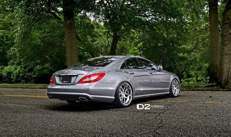 Mercedes-Benz CLS 550. - 7