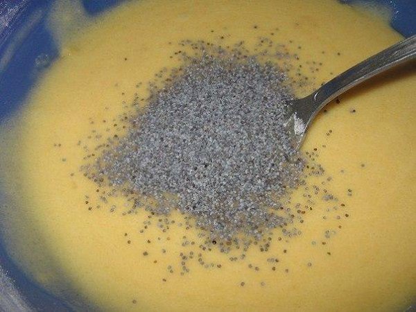 Кекс с вишней и маком.Ингредиенты:Яйца - 2 шт.Сахар - 90 гМука - 125 гРазрыхлитель - 1 ч. л.Ваниль - ... - 5