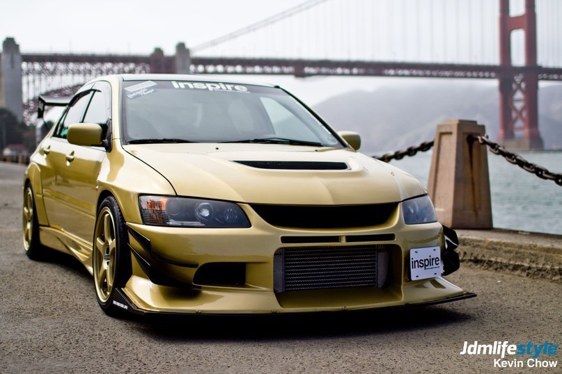 Mitsubishi Lancer Evolution. - 7