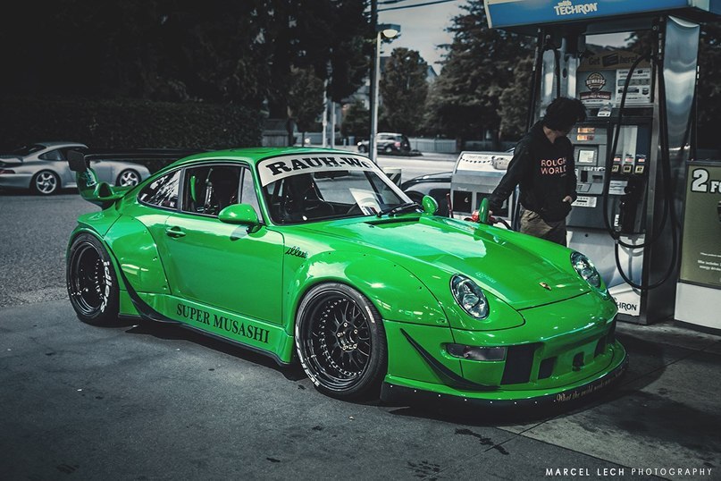 Porsche 911 RWB