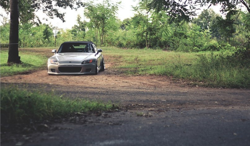 Honda S2000.