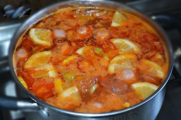 Суп - солянка.Суп-солянка пошаговый рецепт — очень простой рецепт. Его приготовление занимает ...