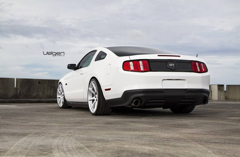 Ford Mustang GT 5.0. - 5