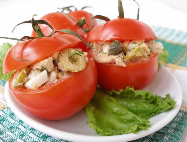 Фаршированные «сеньоры».Это вкусное, сытное и полезное блюдо без майонеза. Нежная печень трески ...