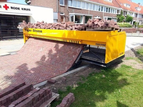       - Tiger Stone paving machine. Tiger Stone  ...