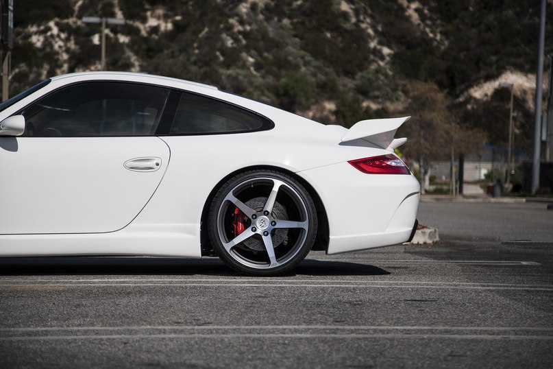 Porsche 911 Carrera S. - 3