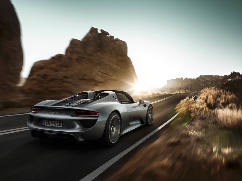 Porsche 918 Spyder. - 3