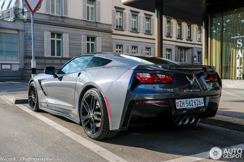 Chevrolet Corvette C7 Stingray - 7