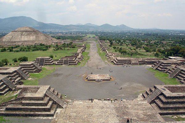 Теотиуакан (Мексика).Teotihuacan (Mexico)Центр одной из доколумбовых цивилизаций Мексики I тыс. н.э. ...
