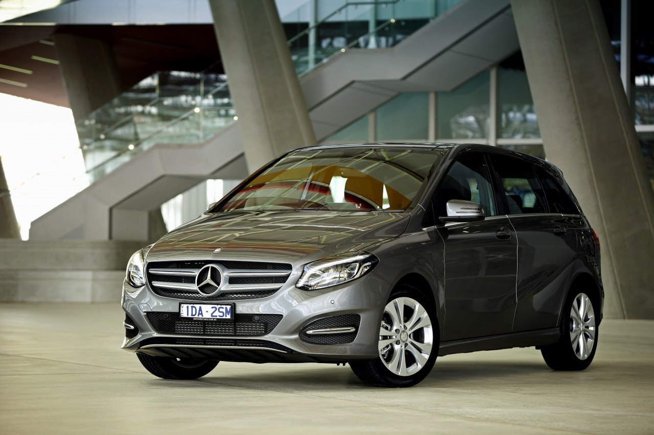 I LOVE MERCEDES BENZ - 16  2016  00:03