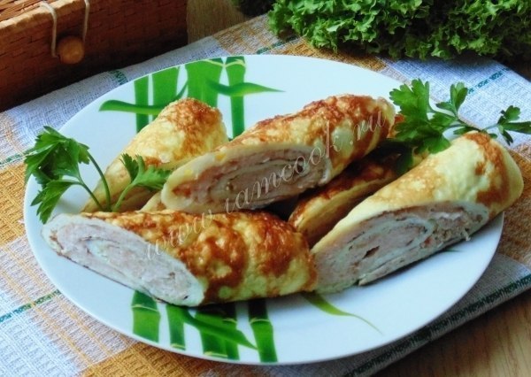 БРИЗОЛИ.Яйцо куриное - 3 штуки;Молоко - 3 столовые ложки;Филе куриной грудки - 300 грамм;Лук ... - 7