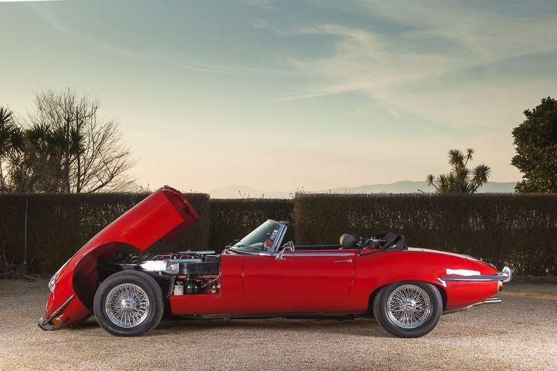 Jaguar E-type Series III V12 Roadster - 2