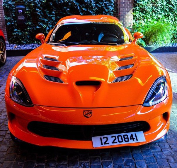 SRT Viper TA 2014