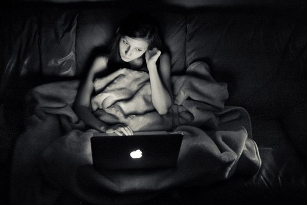 Непонятное состояние. Хочется.написать тебе, искренне, совсей душой:" мне не хватает тебя, ...