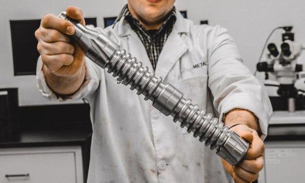 РЕВОЛЮЦИОННАЯ ТЕХНОЛОГИЯ ОТ MODUMETAL МОЖЕТ ВЫРАЩИВАТЬ СУПЕР-ЖЕСТКИЙ МЕТАЛЛ, ПОДОБНО ...