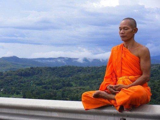 Инструкция к жизни от тибетских мудрецов: 1. Нравится - скажи. 2. Не нравится - скажи. 3. Скучаешь ...