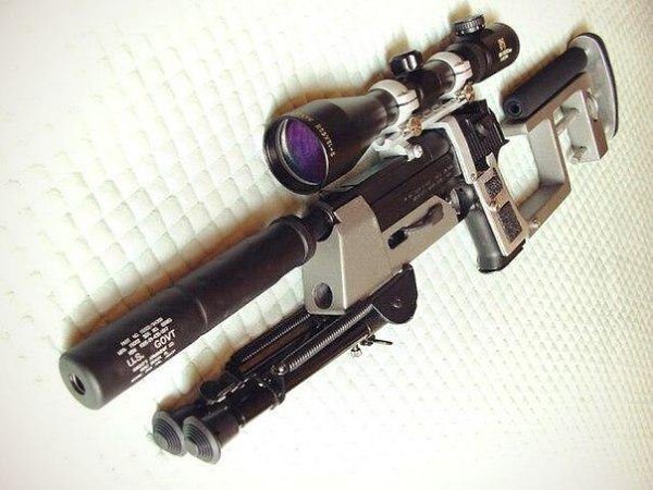 Если присмотреться, то можно увидеть Desert Eagle