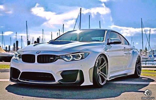 BMW 4   