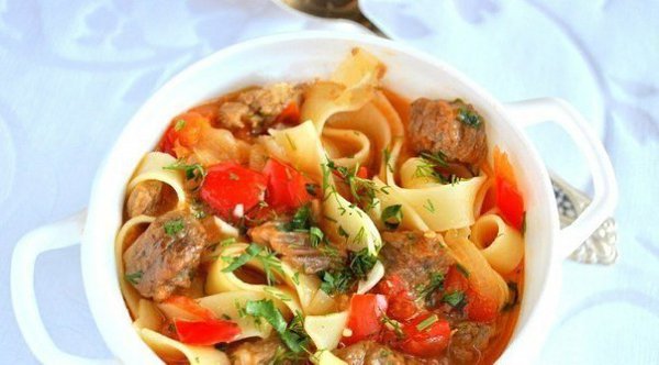 ВКУСНЕЙШИЙ ЛАГМАН .ИНГРЕДИЕНТЫ: 1,5 литра мясного бульона; 500 г телятины; 300 г лапши; 2 сладких ... - 7
