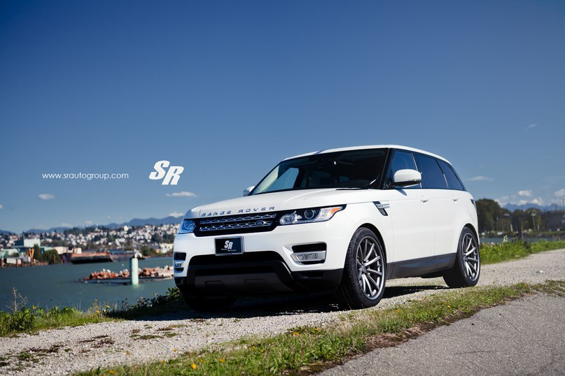 Land Rover Range Rover Sport.