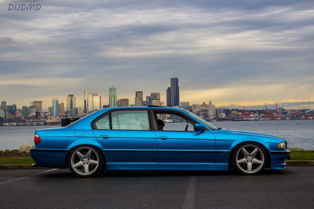 BMW 7 Series E38 - 5