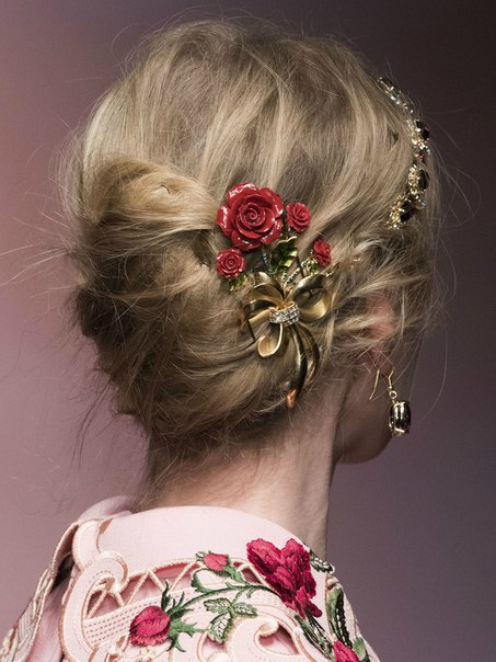 Hair at Dolce & Gabbana Fall 2015 - 5