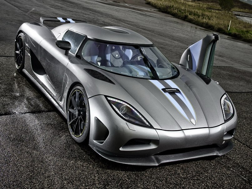 2010 Koenigsegg Agera. : 2010-2014: supercar : 2-  : ...