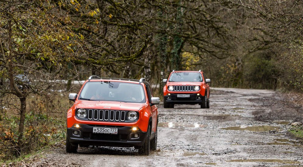 Jeep Renegade 2015  https://fotostrana.ru/away?to=/sl/lxP3 - 3