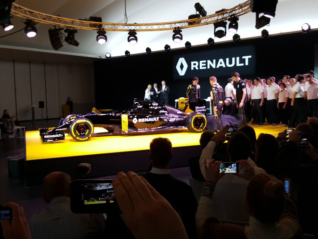 Renault is back, Renault is black (and yellow). https://fotostrana.ru/away?to=/sl/m5T2