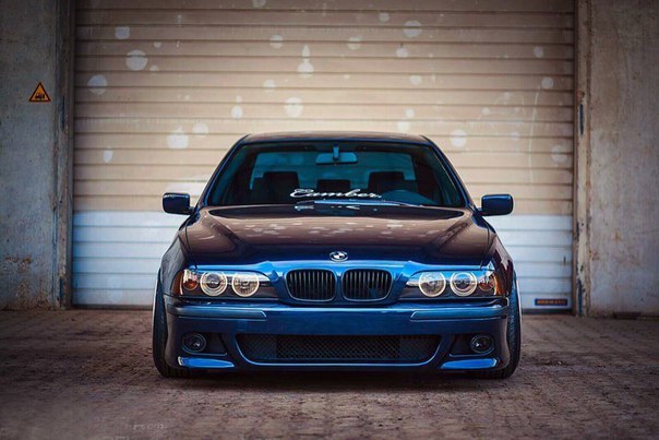  | BMW - 7  2016  09:11