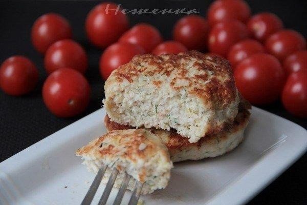 10 рецептов вкуснейших котлет. Просто и вкусно! Сохрани, что бы не забыть.1. Котлеты в духовке с ... - 6