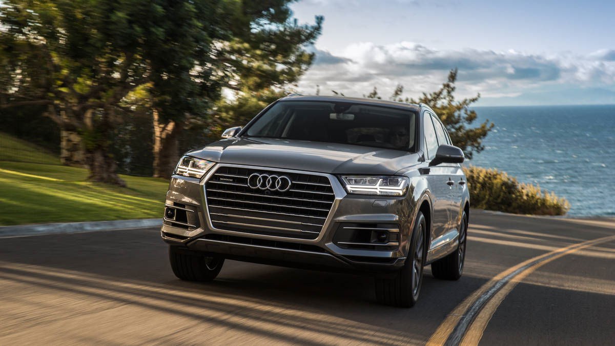 Audi Q7 https://fotostrana.ru/away?to=/sl/kM95