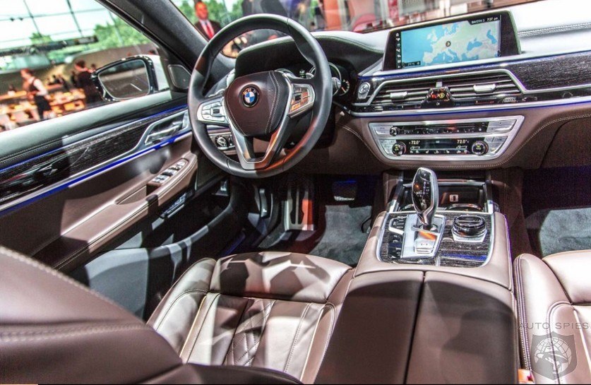   BMW 7-series  M- - 4