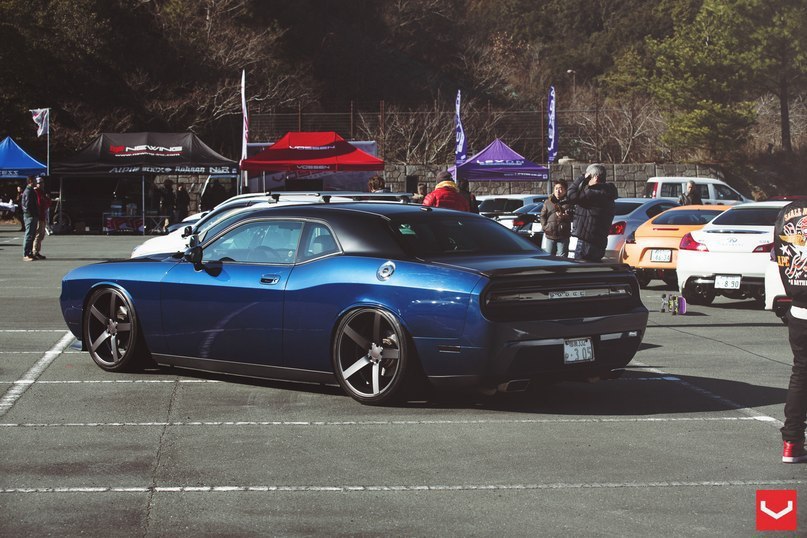 Dodge Challenger.