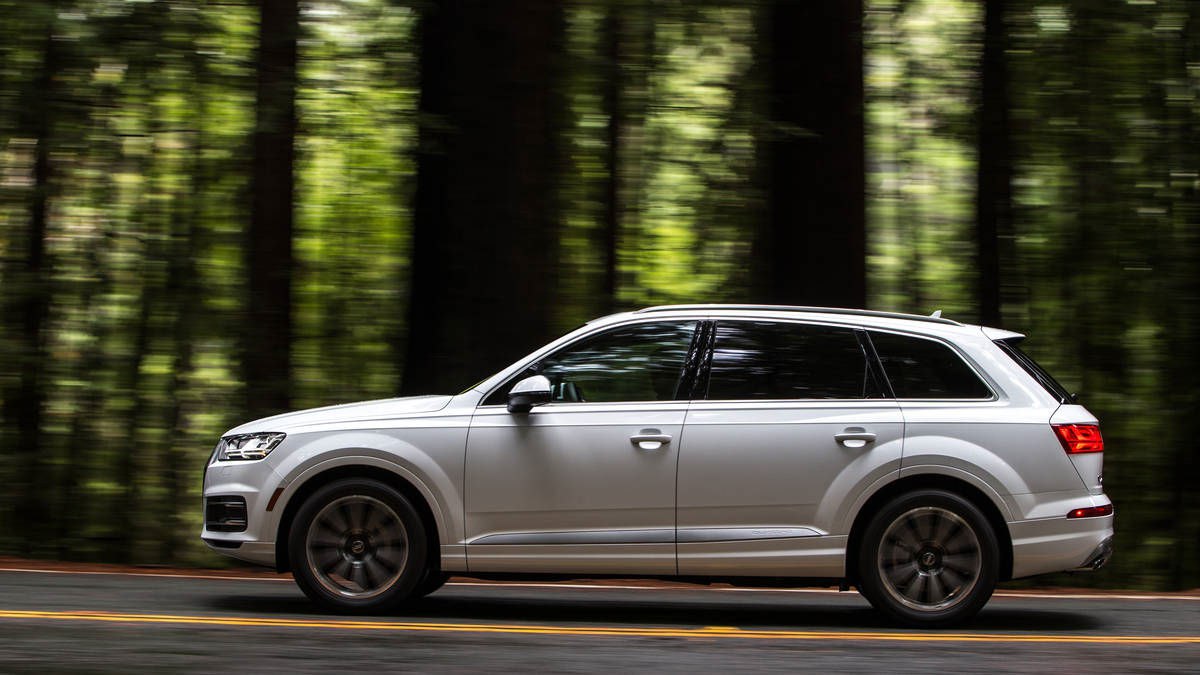 Audi Q7 https://fotostrana.ru/away?to=/sl/kM95 - 2