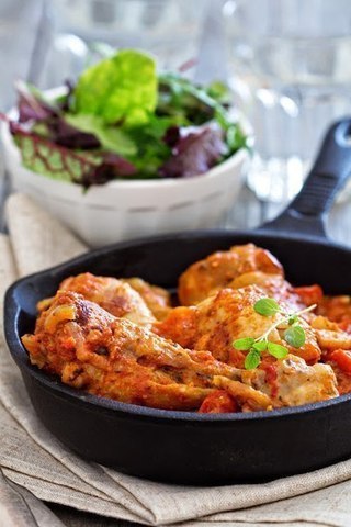 Курица с горчицей и сладким перцем. Очень вкусная получилась, и соус фантастически прекрасный. Вам ...