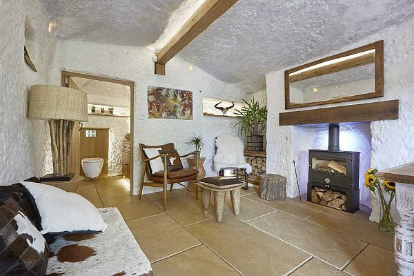 Австралия , мужчина превратил пещеру возрастом в 250 миллионов лет в уютное жилище с канализацией, ... - 11