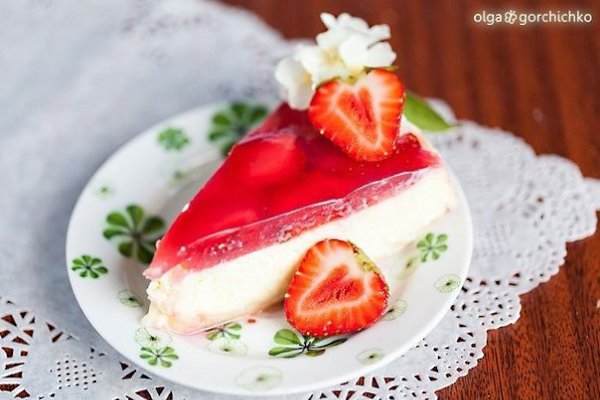 Сливочный чизкейк с клубникой.Этот чизкейк покорил моих родных :) Очень нежный сливочный вкус и ...