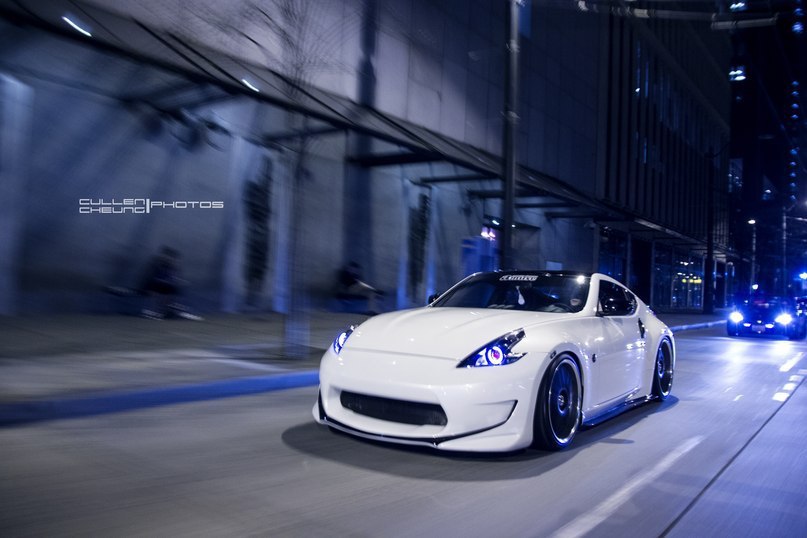 Nissan 370Z. - 4