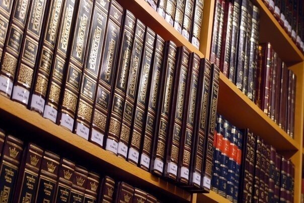 Цитаты, отвечающие почему необходимо читать больше: 1. Читая авторов, которые хорошо пишут, ...