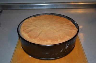Идеальный пышный бисквит для тортов.Продукты:5 яиц1 ст сахара1 ст мукиванилин (по ...