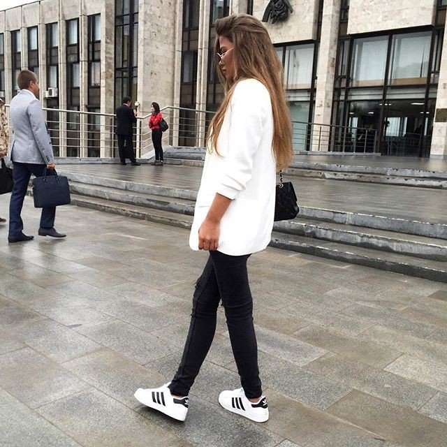 -,   !    !         ...