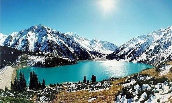 Озера в Казахстане.Чтобы порадовать друзей этим постом - нажмите