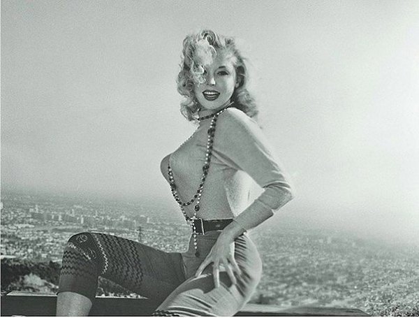 Обладательница самой шикарной фигуры 50-х годов.Бетти Бросмер (Betty Brosmer) – первая красавица ... - 5