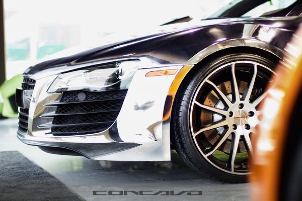 Audi R8.