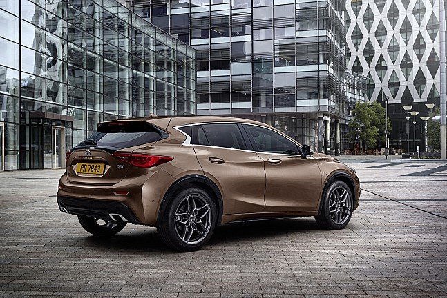 Infiniti Q30   https://fotostrana.ru/away?to=/sl/A4V3 - 2