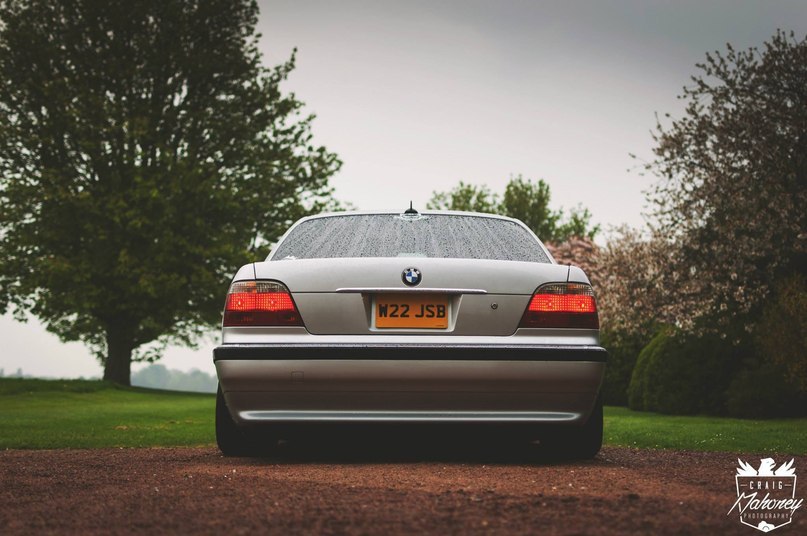 BMW 7-Series. - 5