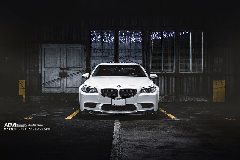 BMW M5.