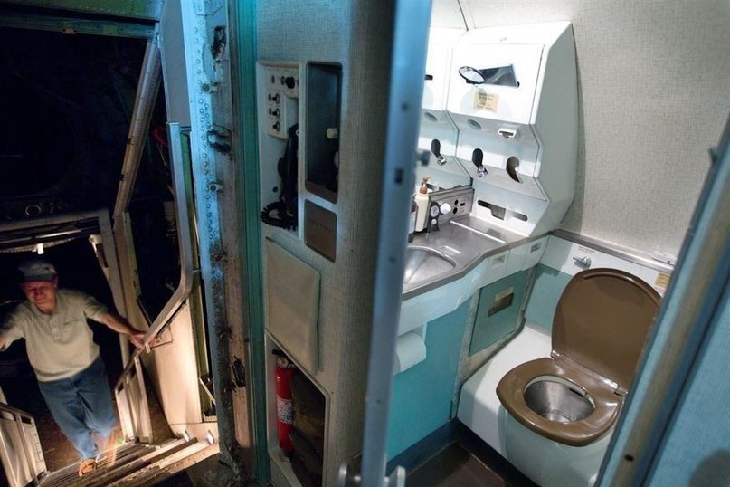           Boeing 727  ... - 6