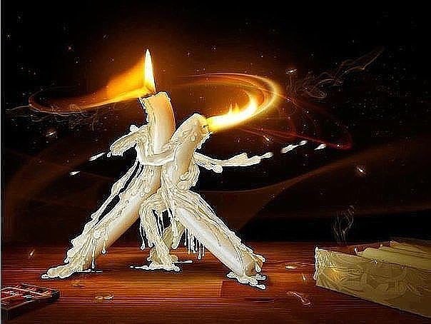 Как свеча сгорает наша жизнь... Не успеешь даже оглянуться... Ты за каждый миг её держись, Ведь ...